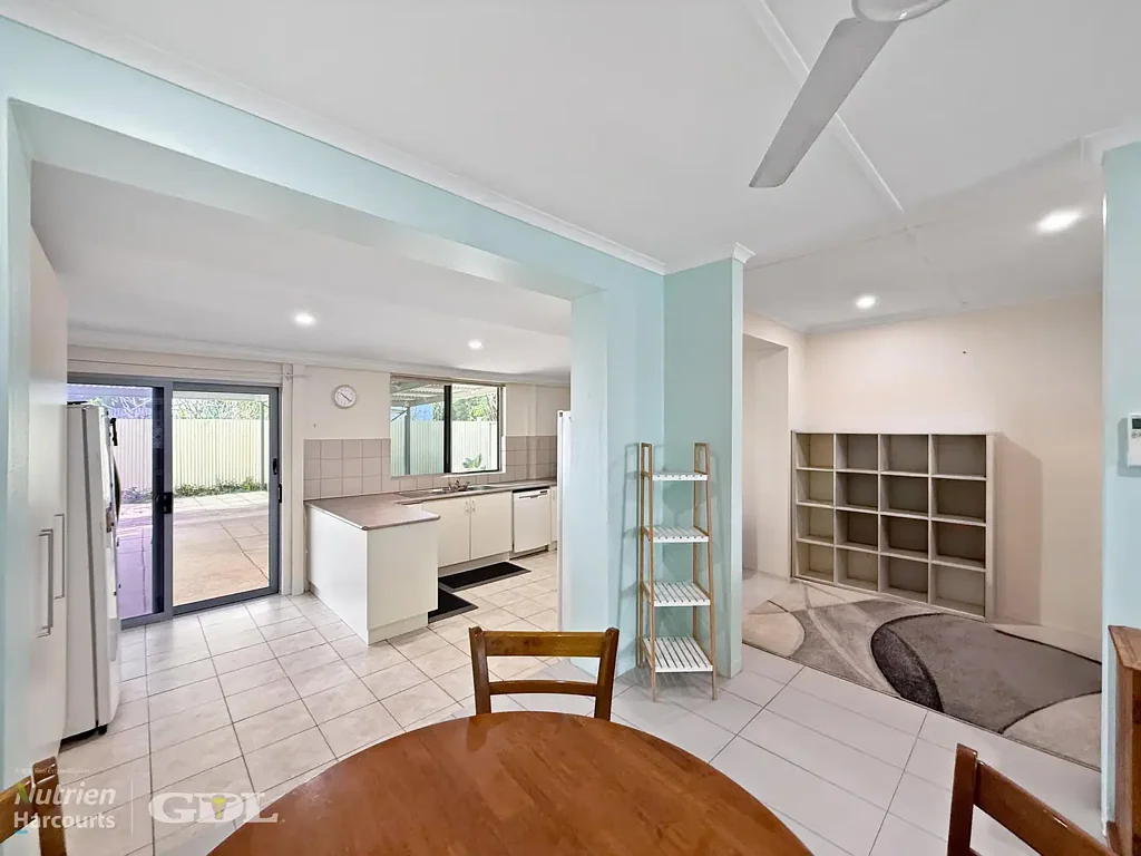 Katherine 3房  10 Campbell Terrace - Convenient Modern Living on a Corner Block