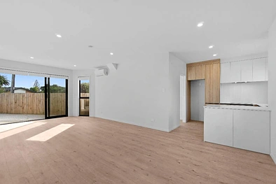 Sunny 3 Bedroom on Salisbury