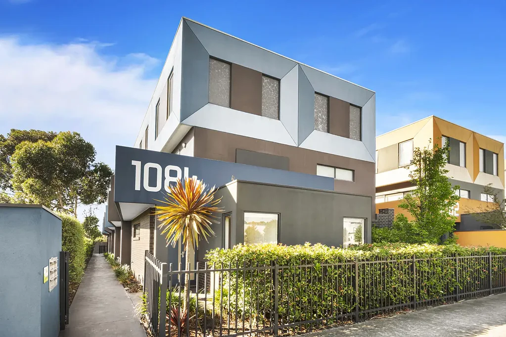 Fawkner 3غرفة نوم Architecturally Designed Gem in Prime Fawkner Location