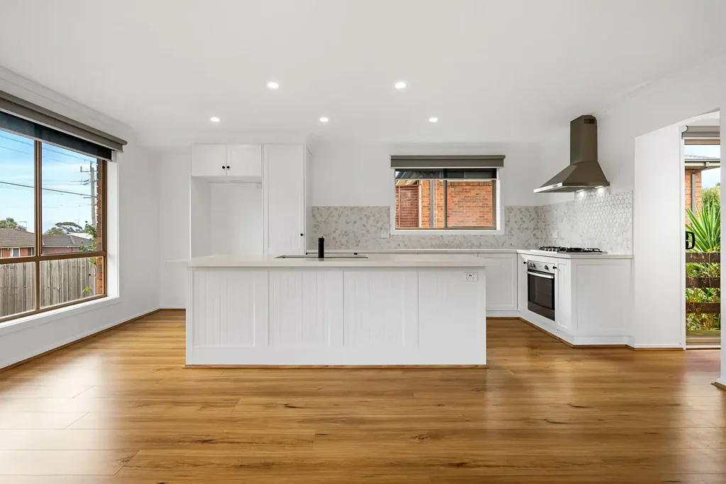 Clifton Springs 3ਬੈੱਡਰੂਮ Light-Filled Coastal Retreat with Views and Versatile Living