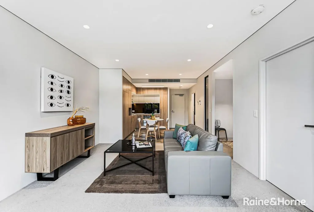 MODERN ONE BEDROOM + STUDY WITH PARKING!