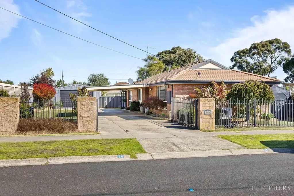 34 Mcnulty Drive, Wendouree, VIC 3355