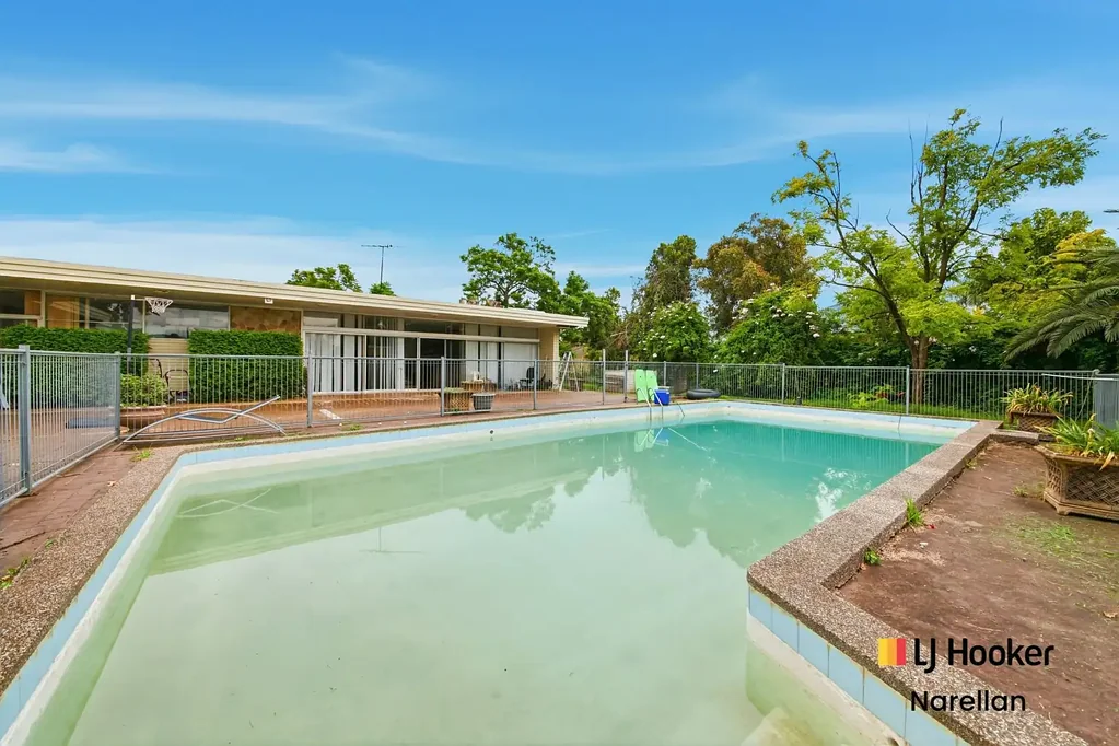 Narellan Vale 5Habitaciones Unique Development Opportunity