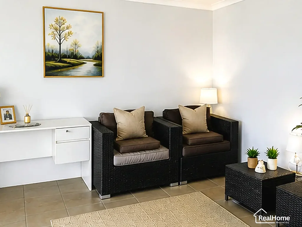 Charming Furnished Unit – Walk to Guildford Station