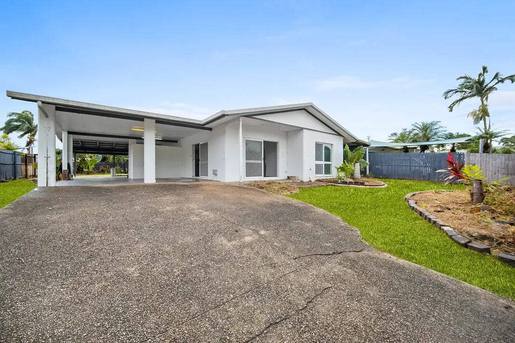 24 Barney Street, Edmonton, QLD 4869