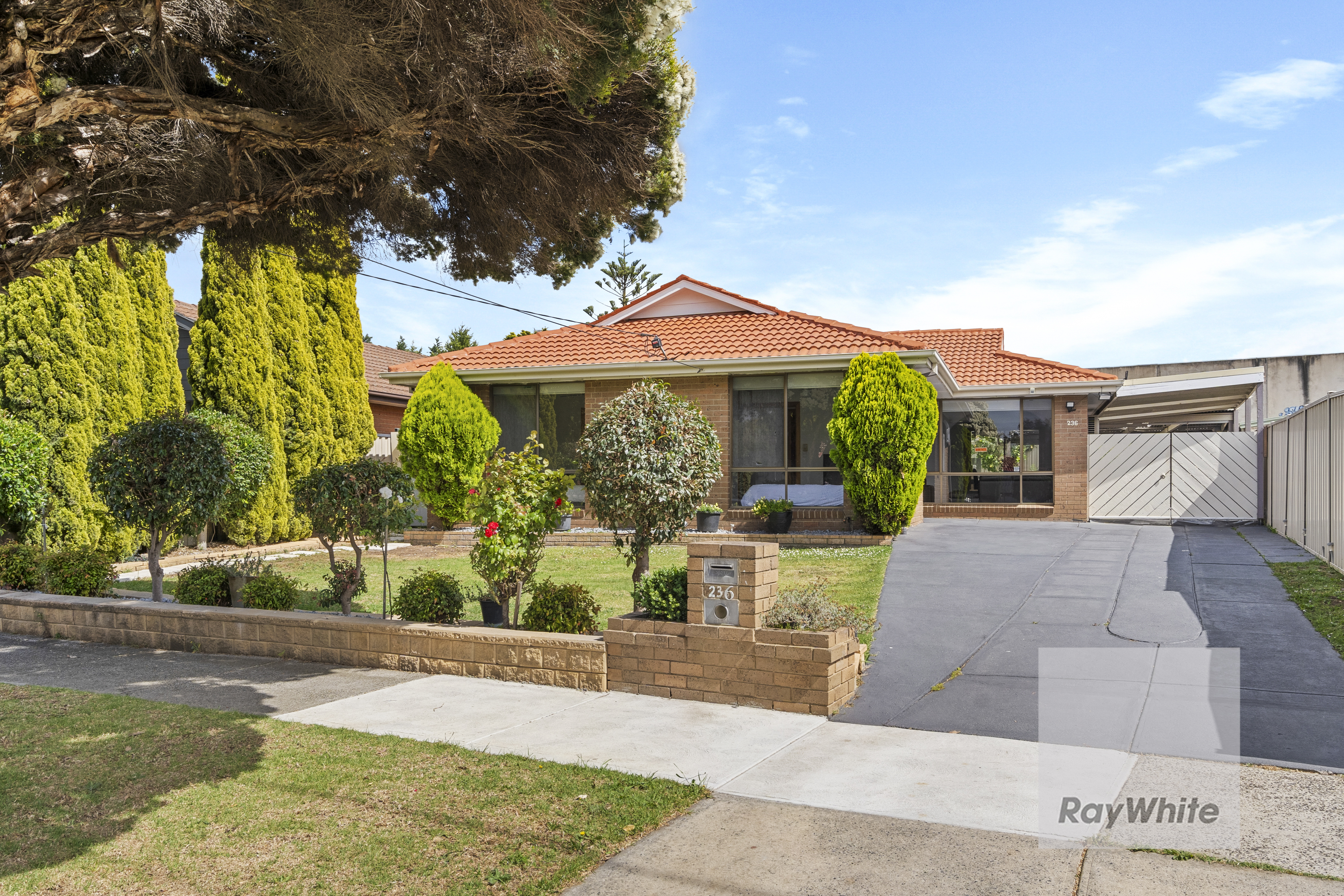 236 GREENHILLS RD, BUNDOORA VIC 3083, 0 રૂમ, 0 બાથરૂમ, House