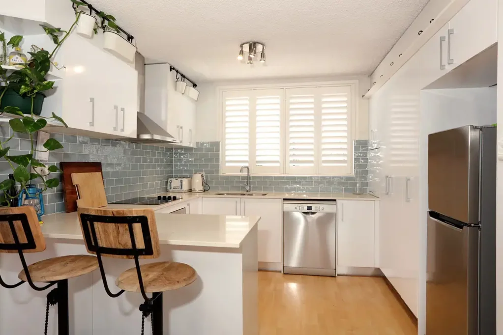 MODERN AND SPACIOUS APARTMENT IN THE CENTRE OF EVERYTHING!