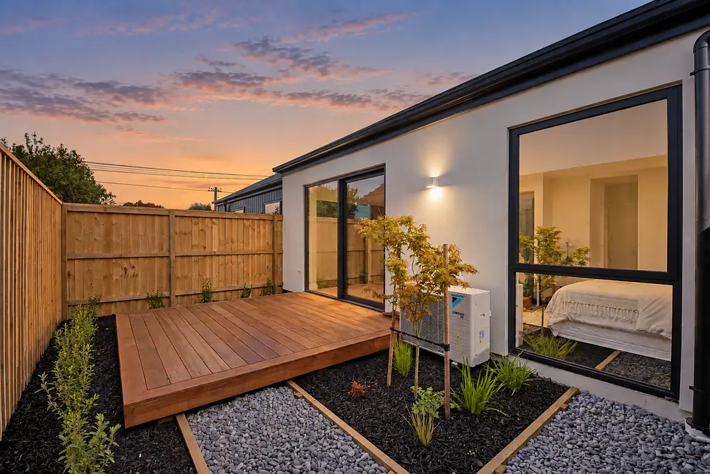 Woolston 2Zimmer Single-Level Modern Living with Car Park