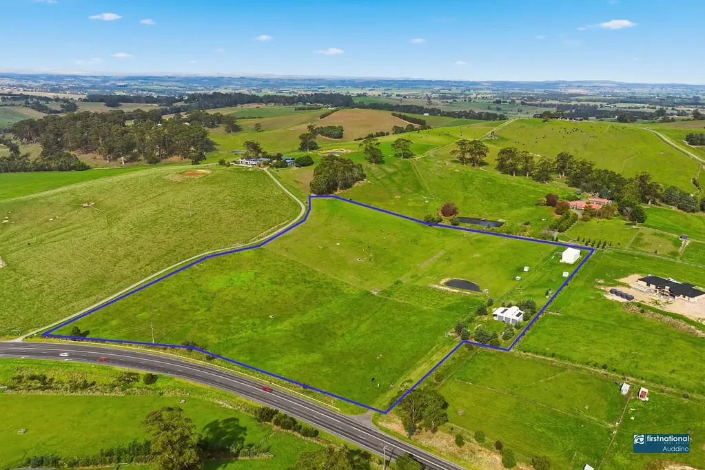 Kardella South 13 Acres of Rural Bliss – The Ultimate Hobby Farm Opportunity!