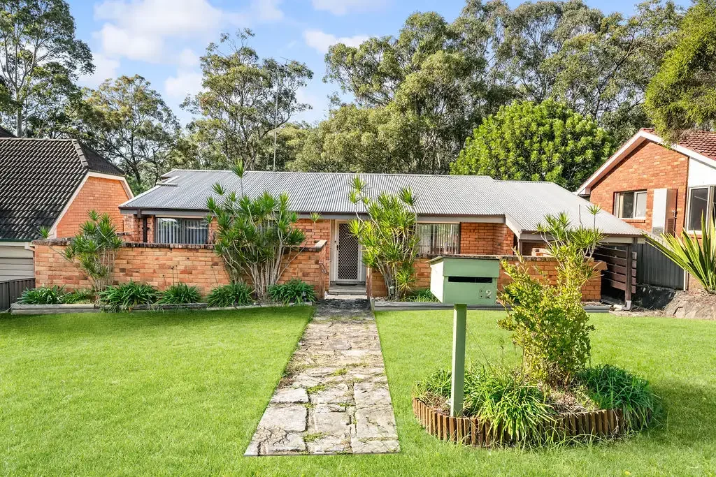 Three bedroom neat and tidy family home!