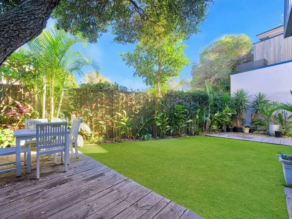 Perfectly Positioned Two-Bedroom Flat with Expansive Outdoor Area – All Utilities Included