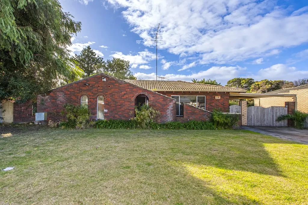 Shoalwater 4બેડરૂમ Great Family Home on a Large Subdividable Block in a Prime Location