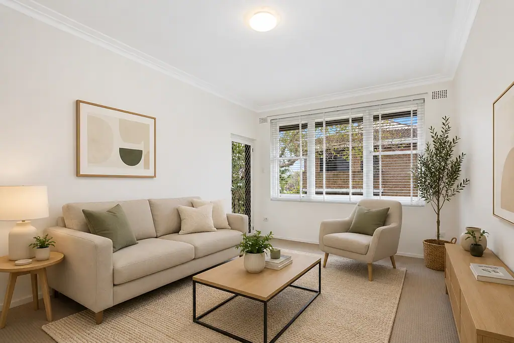 Freshly Updated Apartment with Leafy Outlook