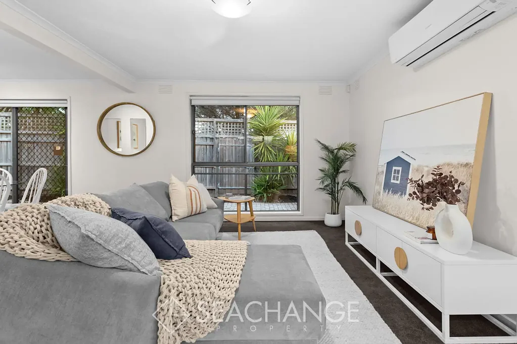 Mornington 3房 Mornington 中心地带的现代生活 Easy Living in Lifestyle Location