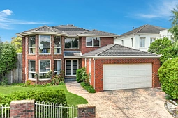 12 Currie Terrace, Glen Waverley