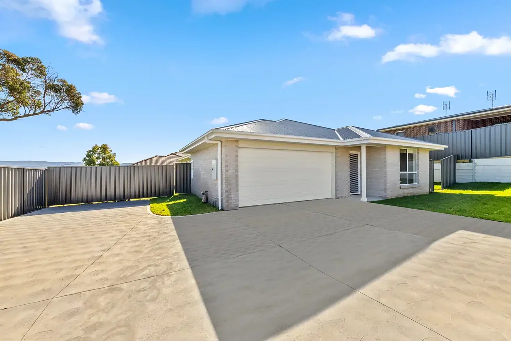 Morisset 4ਬੈੱਡਰੂਮ Large private family home on 688sqm!