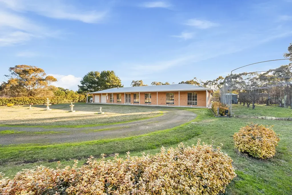 Ballan 4ਬੈੱਡਰੂਮ Country Living With Town Convenience – 30 Acres With The Perfect Family Home.
