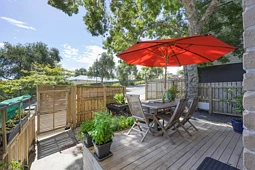 3/2 Swan Hill Drive, Glen Eden
