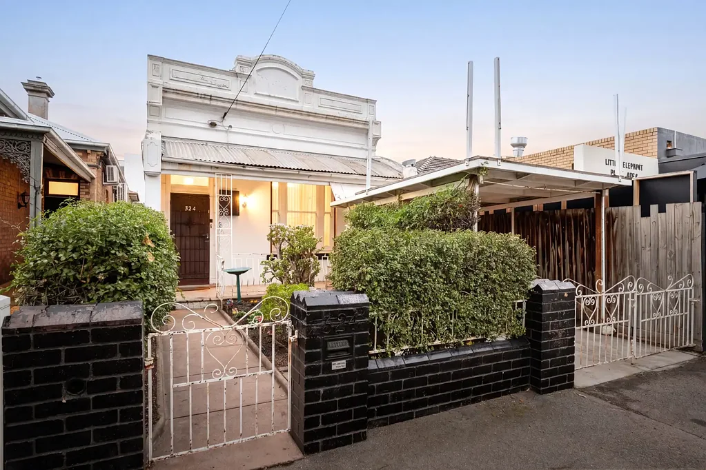Moonee Ponds 3침실 Victorian Charm, Space & Lifestyle in the Heart of Moonee Ponds
