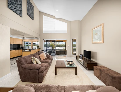 70 Tradewinds Ave, Paradise Point, QLD 4216, 4房, 3浴, 独立屋