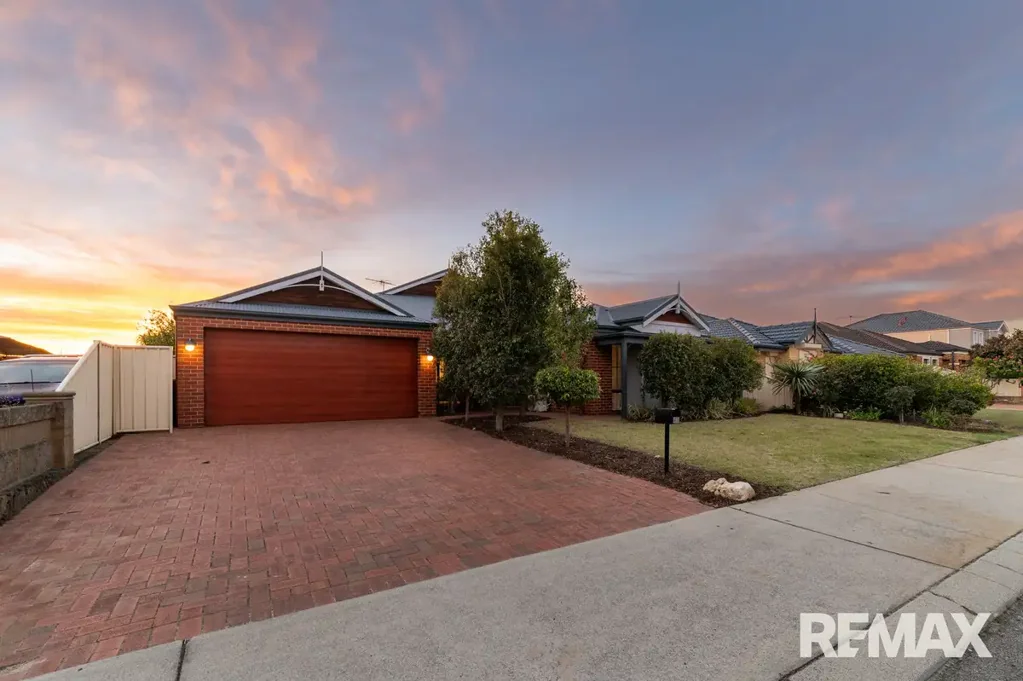 Carramar 4房  Exceptional Family Living & Entertaining
