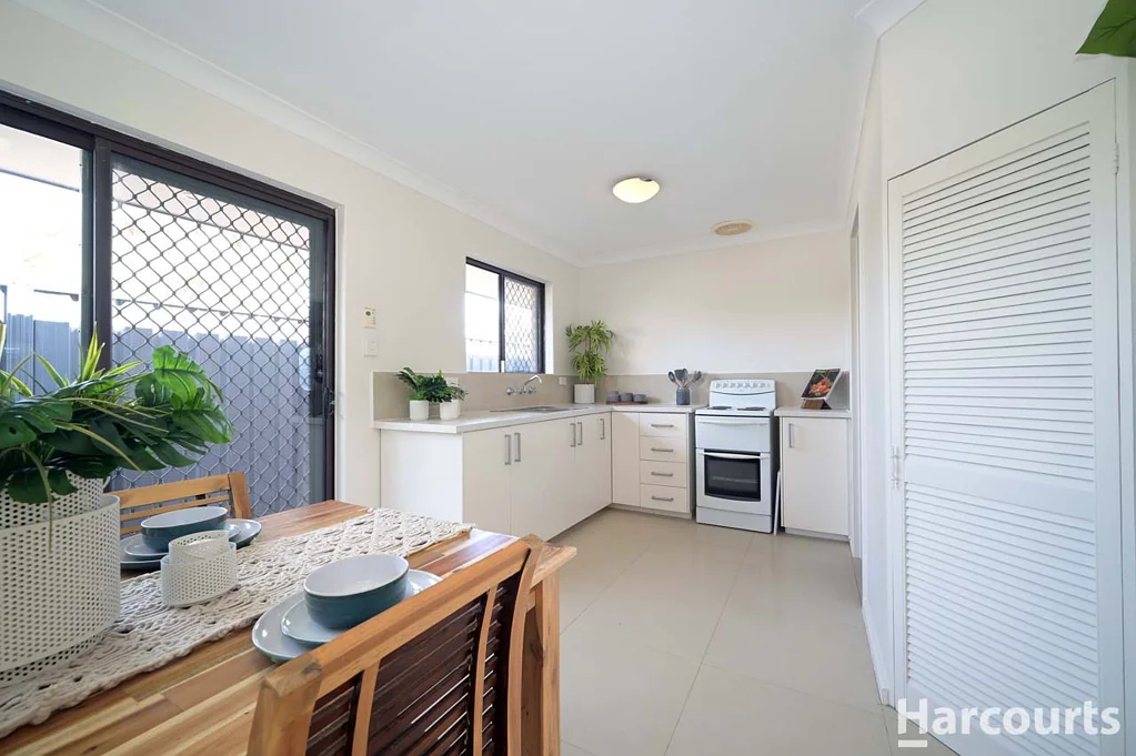 44 Moira Avenue, Forrestfield, WA 6058