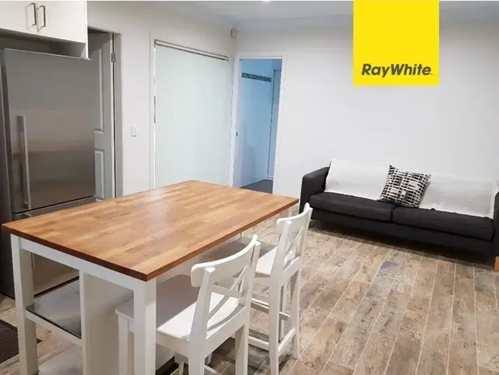 Spacious  Convenient 1 Bedroom Granny Flat in Riverwood - Semi furnished $500/w with one car space provided