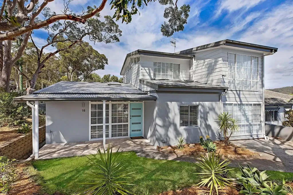 Bateau Bay 5غرفة نوم Flexible Family Living with Character, Space and Outdoor Entertaining
