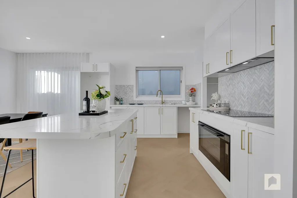 Fraser Rise 4 Bedroom Hampton Elegance Meets Fraser Rise Position