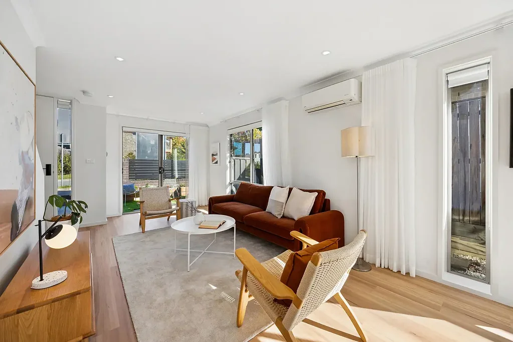 Casey 2ਬੈੱਡਰੂਮ Separate title living with exceptional convenience in the heart of Casey