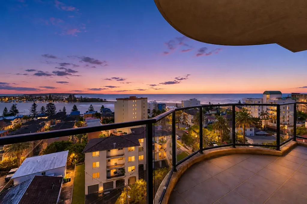 Breathtaking Panoramic Views in the Heart of The Entrance