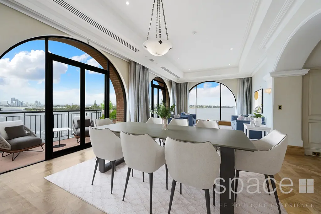 Exclusive Penthouse on the River