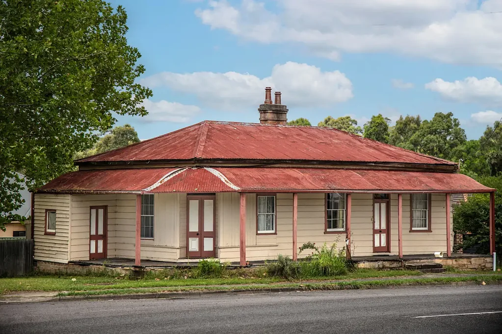 Picton 2 Bedroom "James Cottage" 19th Century cottage on a superb corner 487.6m2