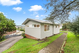 1/100 Bond Crescent, Forrest Hill, North Shore City