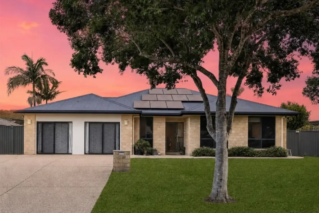 Mooloolah Valley 5房  More Than a House. A Place for the Next Chapter.