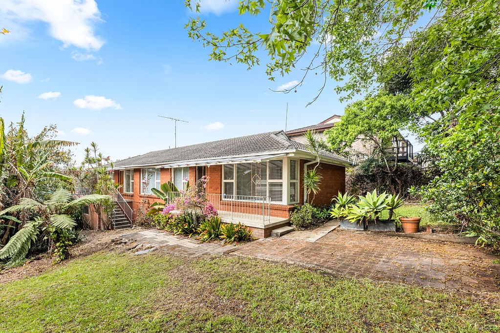 30 Toronto Parade, Sutherland, NSW 2232