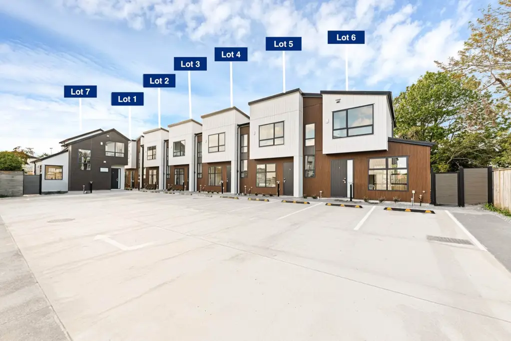 Pakuranga Heights 2 Bedroom Stunning Homes - Multiple Options, Keen Vendor!