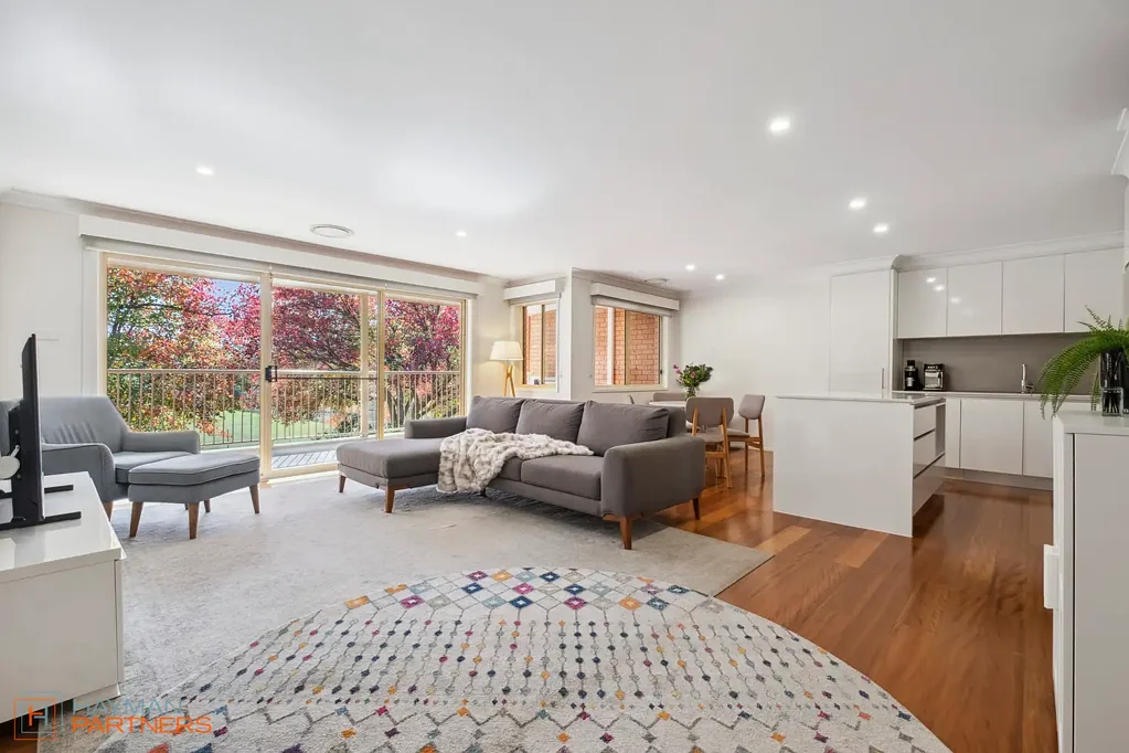 20C/12 Albermarle Place, Phillip, ACT 2606