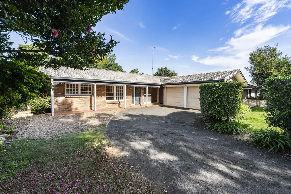 8 Herries Street, East Toowoomba, QLD 4350