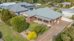 12 Walters Drive, Orford