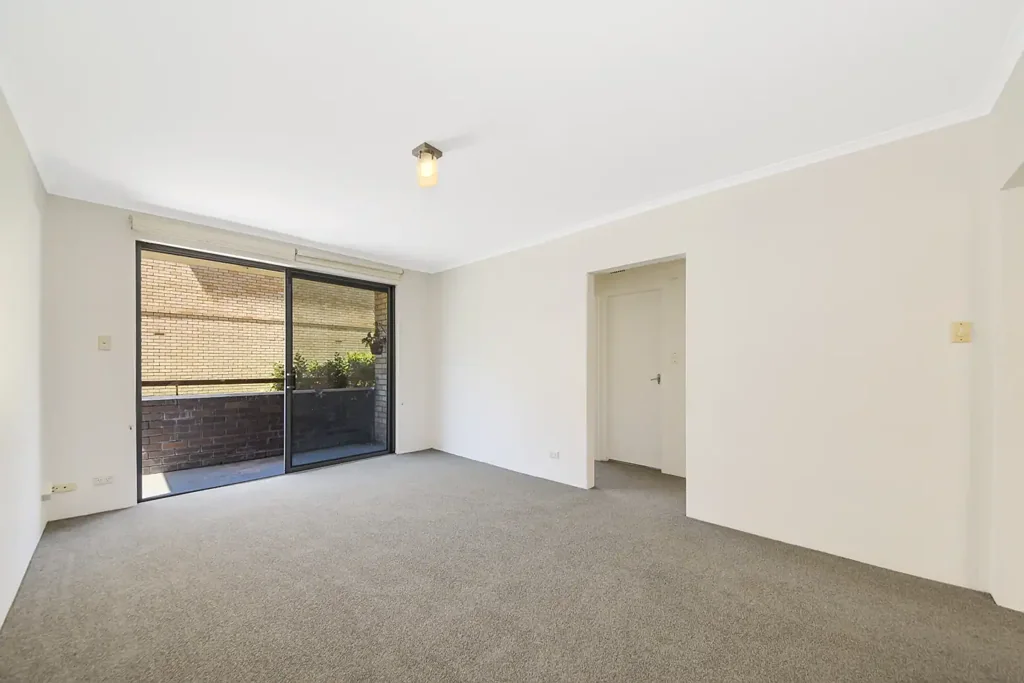 Light Filled 2 Bedroom Apartment in the Heart of Lane Cove