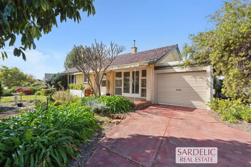 5 Letchworth Centre Avenue, Salter Point, WA 6152