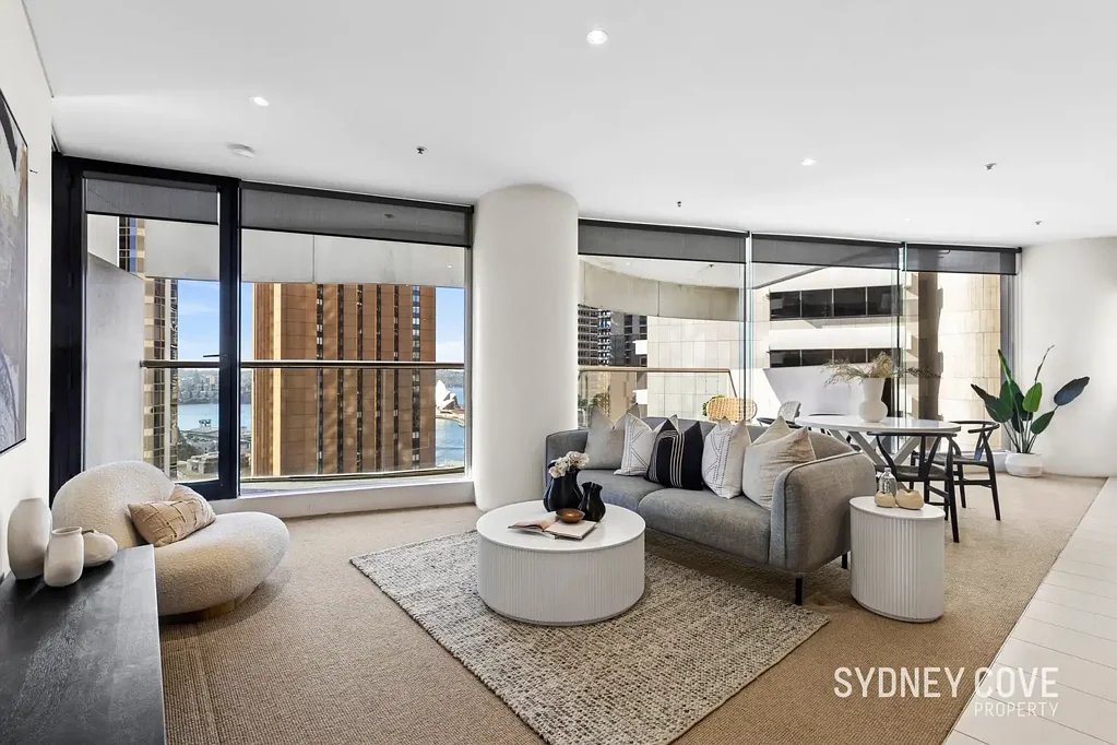 Sydney 2બેડરૂમ NORTH FACING TWO BEDROOM APARTMENT WITH OPERA HOUSE VIEWS IN COVE