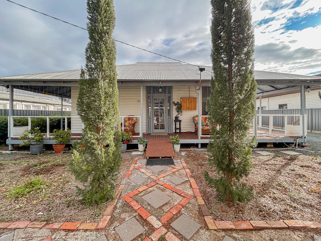 30 Lyall Avenue, Kerang, VIC 3579