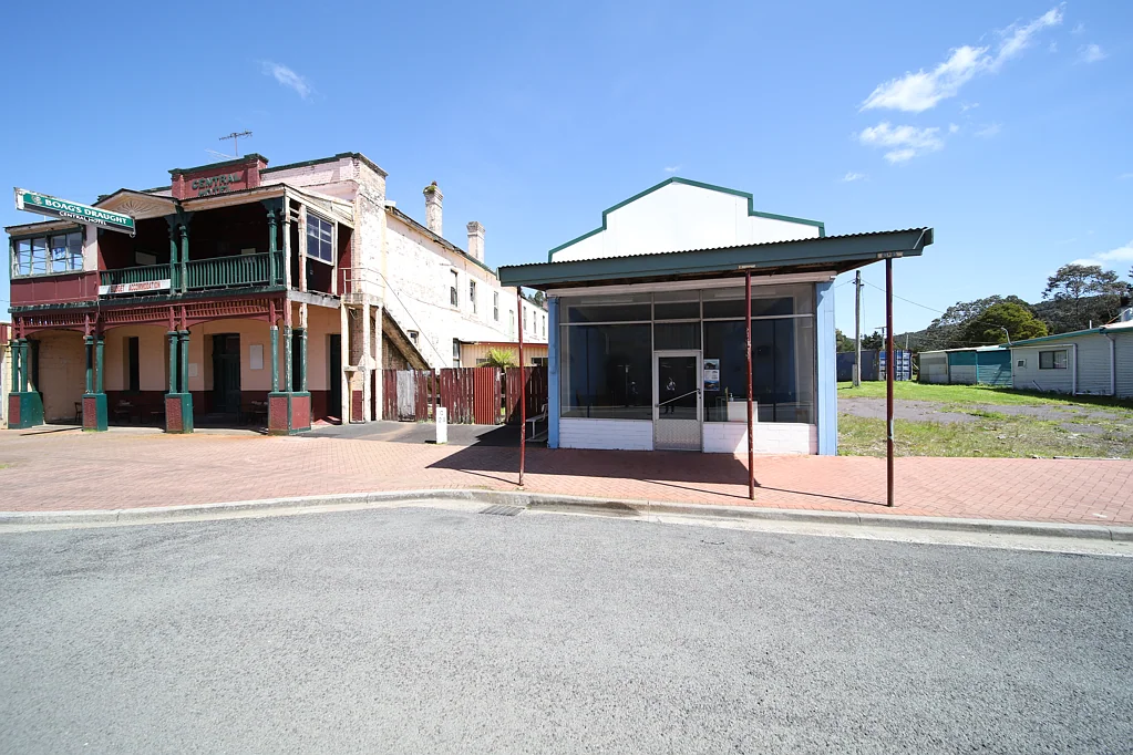 Zeehan 1 Bedroom Rare Heritage Listed Building in Historic Town