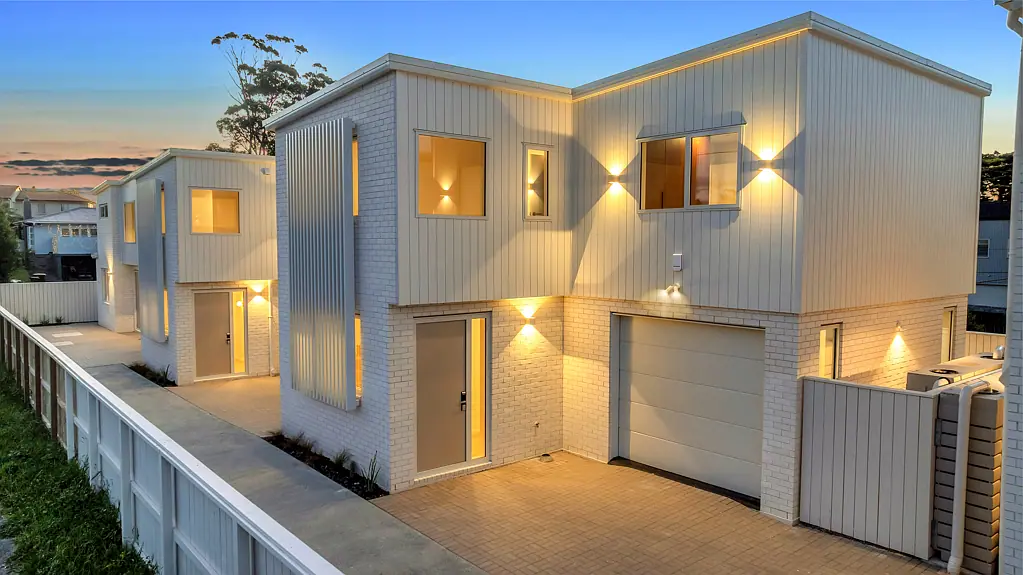 Henderson 3침실 Brand New Mediterranean Inspired Homes