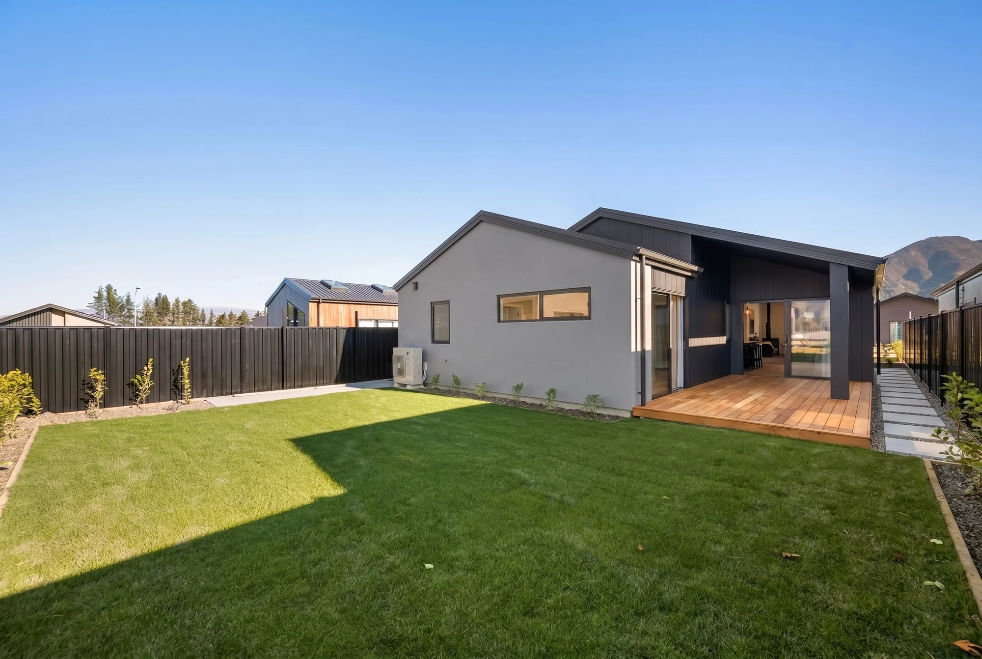 Lake Hawea 3房  New Build with Rental Income from Day One
