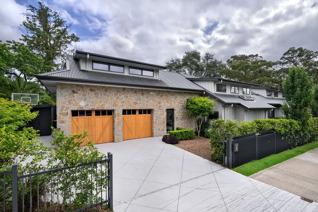 1 Lucasville  Road, Glenbrook, NSW 2773