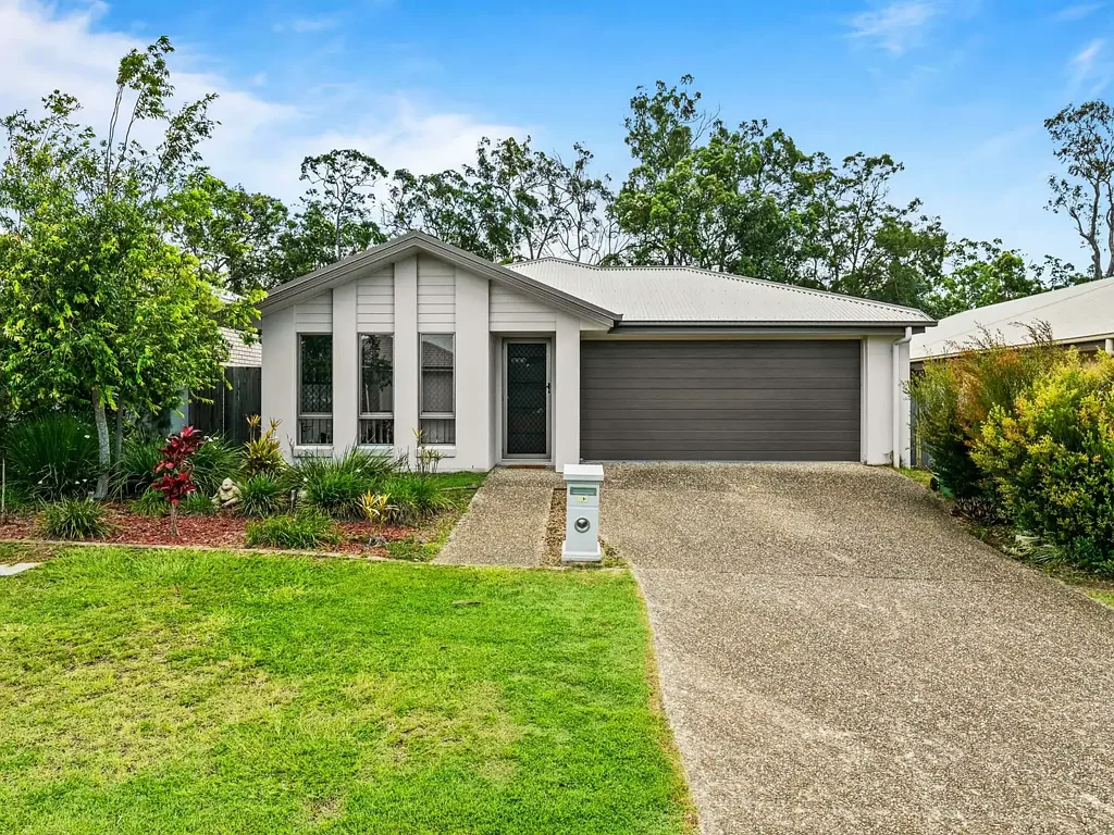 Yarrabilba 4房 现代家庭住宅，空间、风格与便利兼备 Modern Family Home Offering Space, Style & Convenience