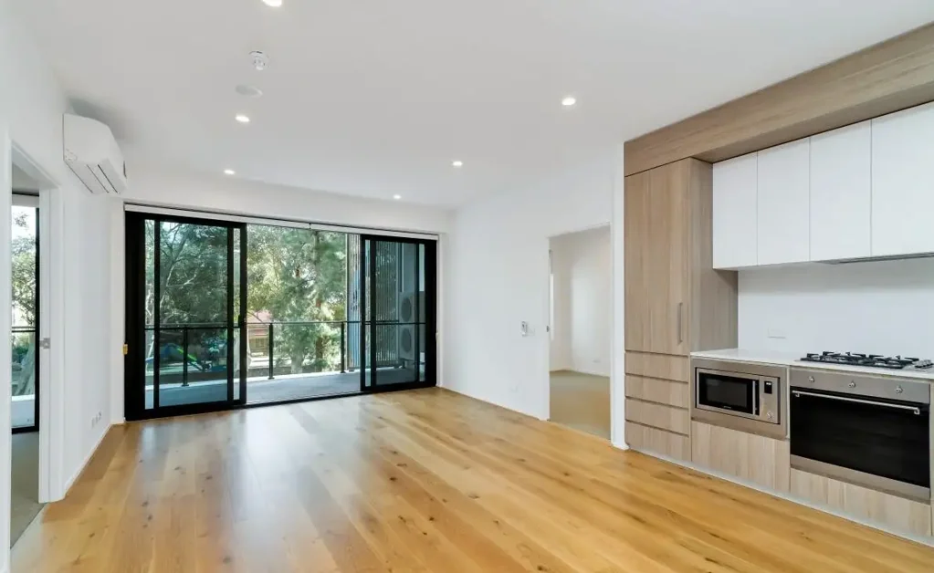 Modern 2-Bed, 2-Bath Apartment in Prime Glenside Location